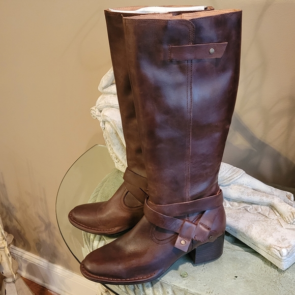 Ugg Bandara Tall Leather Boots #172 - Picture 5 of 11
